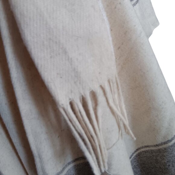 Vintage Women's Boho Poncho Beige & Gray Striped Wool Fringe Hem 1980's Necktie - Picture 7 of 7